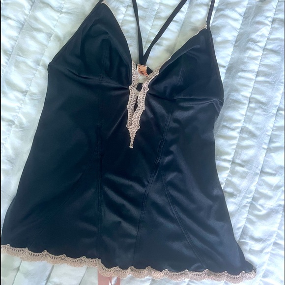 Jezebel intimates - Picture 3 of 5